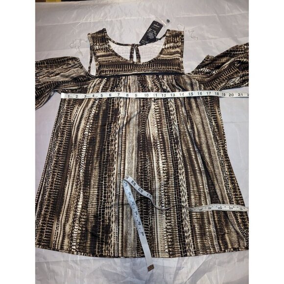 Robert Louis Women's Brown Bell Sleeve Cold Shoulder Top Size Small NWT RN87348 - Picture 12 of 15